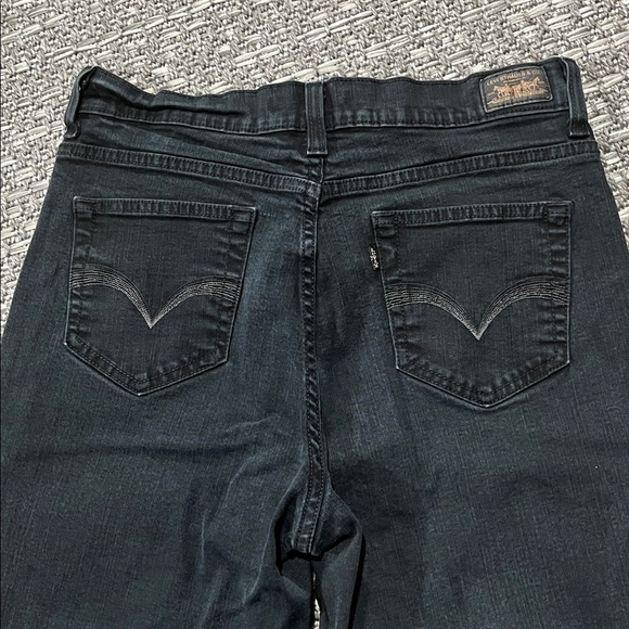 Levi’s | Black Perfectly Slimming Straight Leg Jeans - Picture 5 of 12